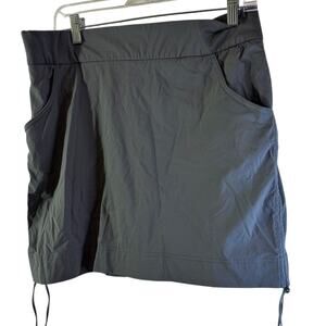 Columbia Gray skort with Drawstring Hem